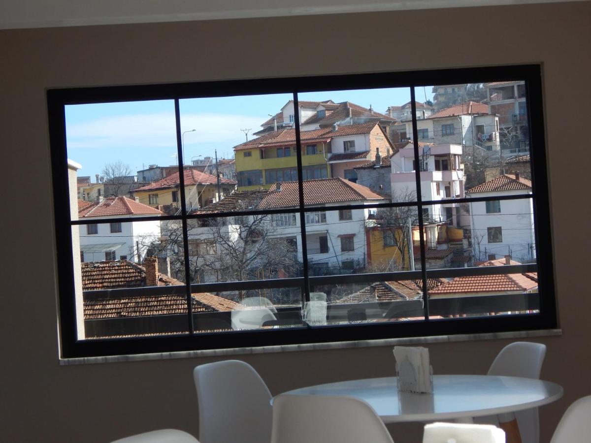 Small Hotel Ora Pogradec Extérieur photo