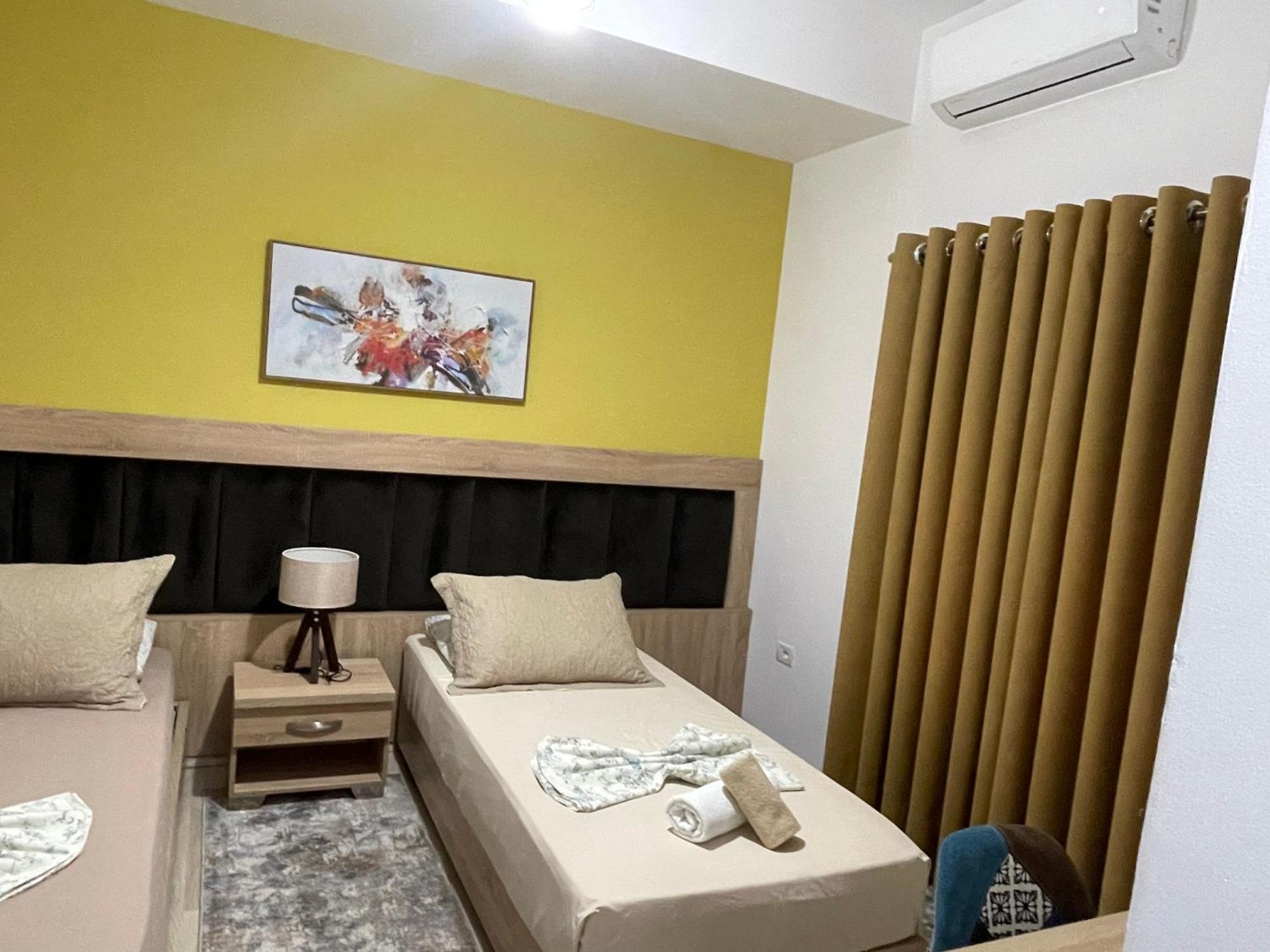 Small Hotel Ora Pogradec Extérieur photo
